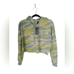 NWT Green Swirl Cropped Hoodie Size M